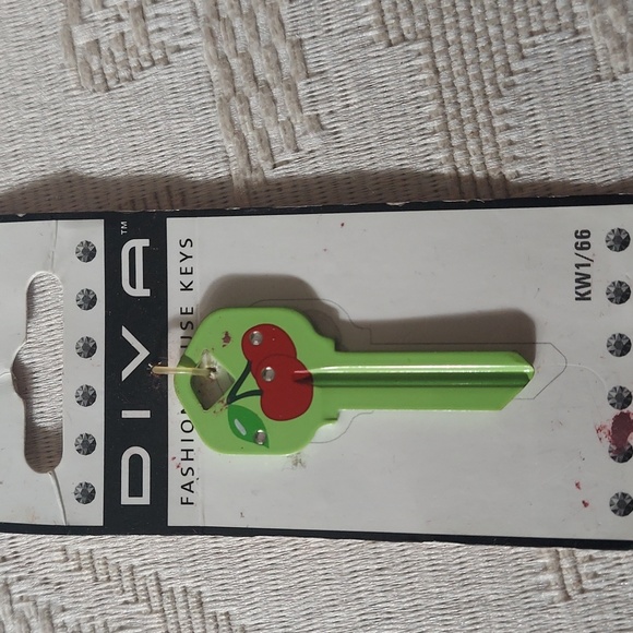 Diva Other - Diva House Green Jeweled Cherry Key New